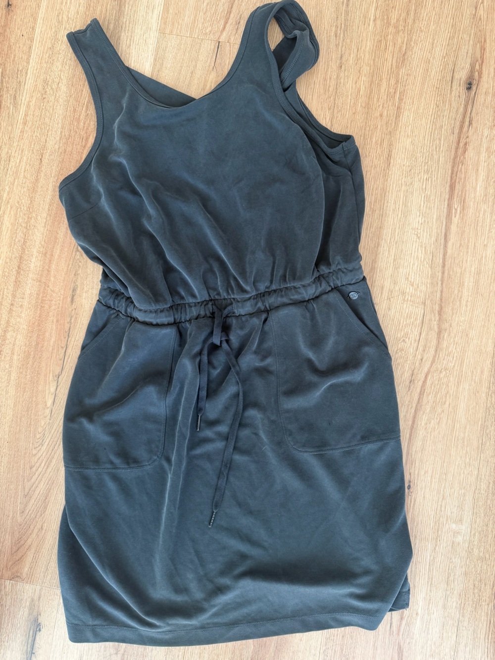 CALIA by Carrie Underwood Charcoal Black Drawstring Casual Dress